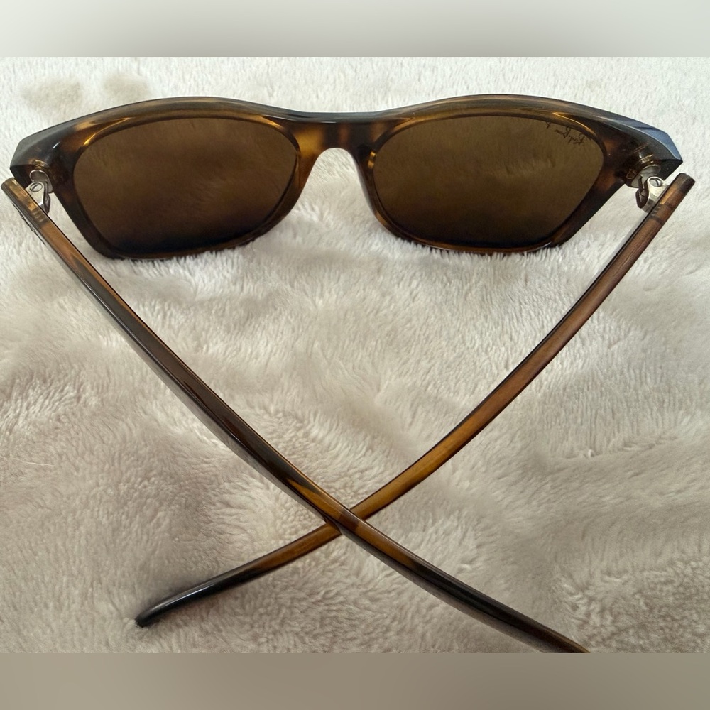 Ray-Ban Tortoise Shell Sunglasses EUC - image 3